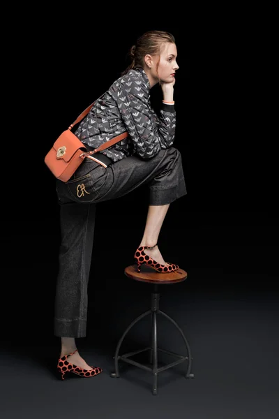 Look 16